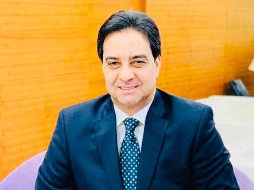 القلق يعود مجدداً.. كورونا يراوغ احمد راضي ويعيده للمستشفى